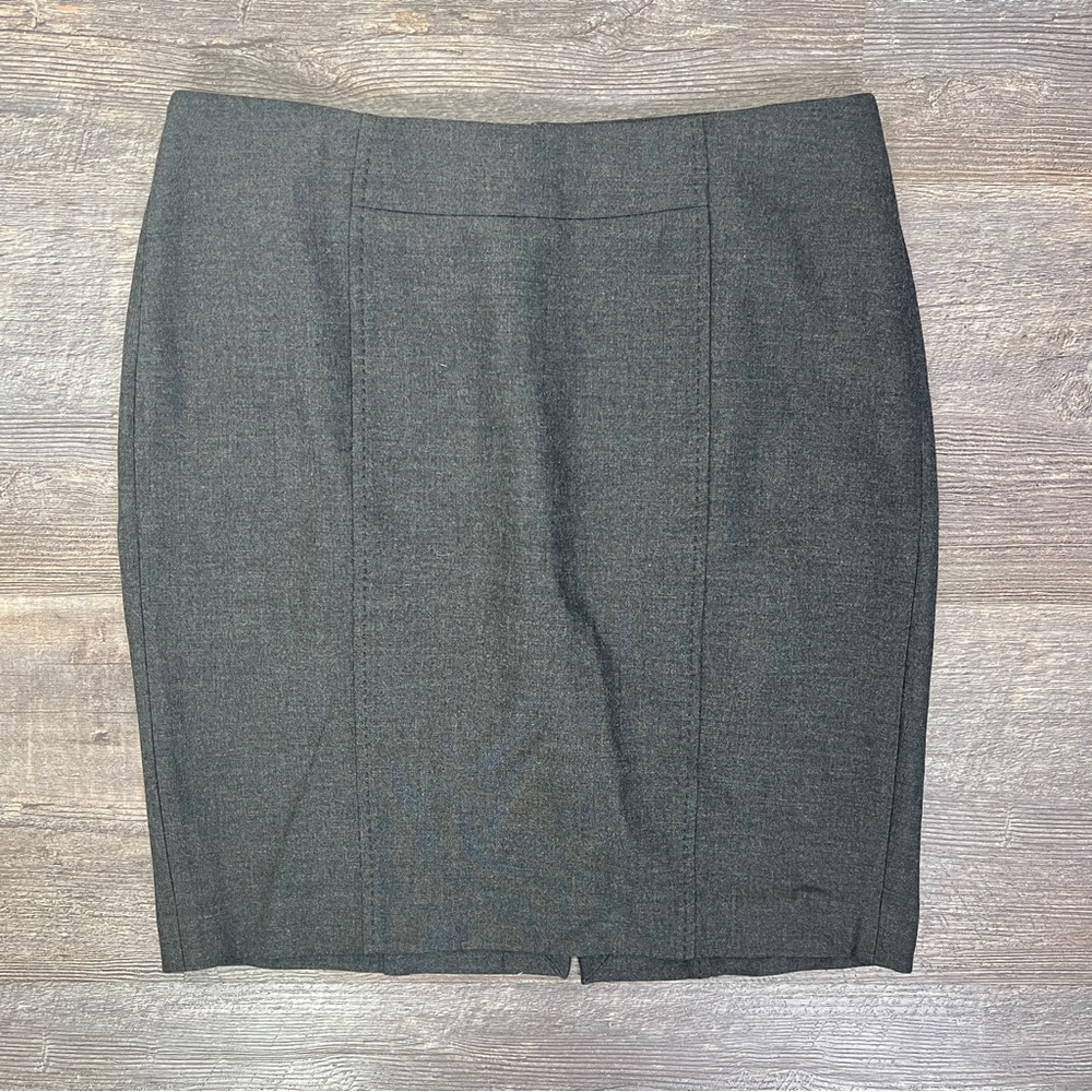 Loft dark gray straight pencil skirt size 10 petite 10P B47
